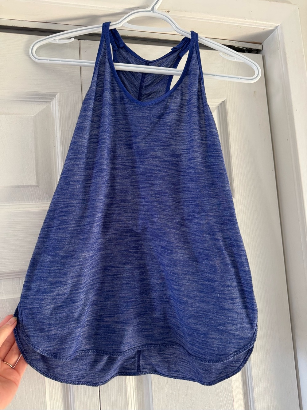 Lululemon women’s size 2 Blue Performance Knit Tank Top